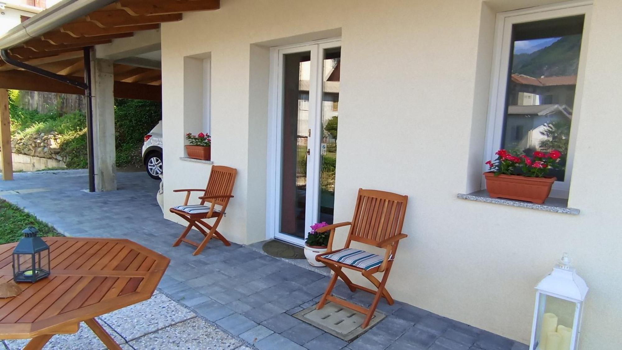 Bed and Breakfast La Dimora Dei Due Laghi Калольциокорте Экстерьер фото